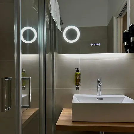 Moma Urban Pensión Bari